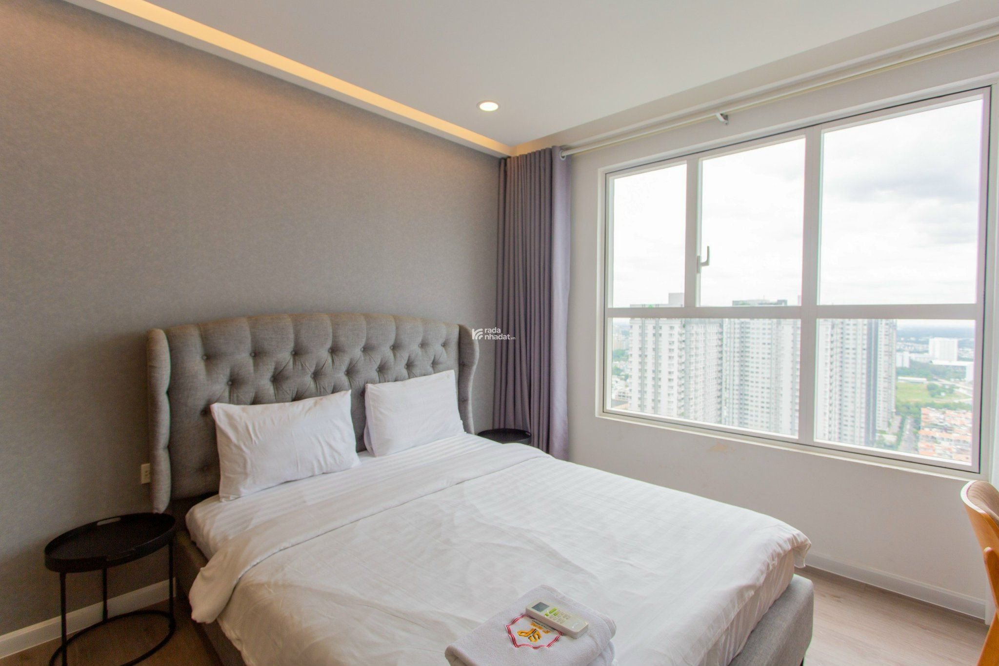 Chuyên Bán Căn Hộ Saigon Royal Giá Tốt. Studio 2.6 tỷ  1PN1 4.6 tỷ  2PN 6.4 tỷ  3PN 12.5 tỷ