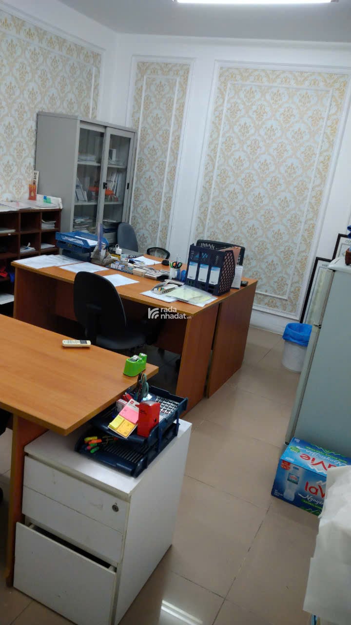 Cho thuê văn phòng đường Hoàng Sa, phường Sài Gòn, 20m2, giá 8tr/th rẻ nhất khu vực