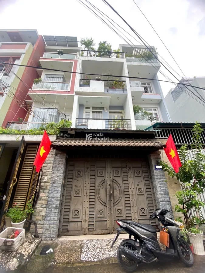 Nhà 3 tầng hẻm 6m Nguyễn Súy, 80m2, xe hơi vào nhà, chỉ 8.6 tỷ, mới đẹp