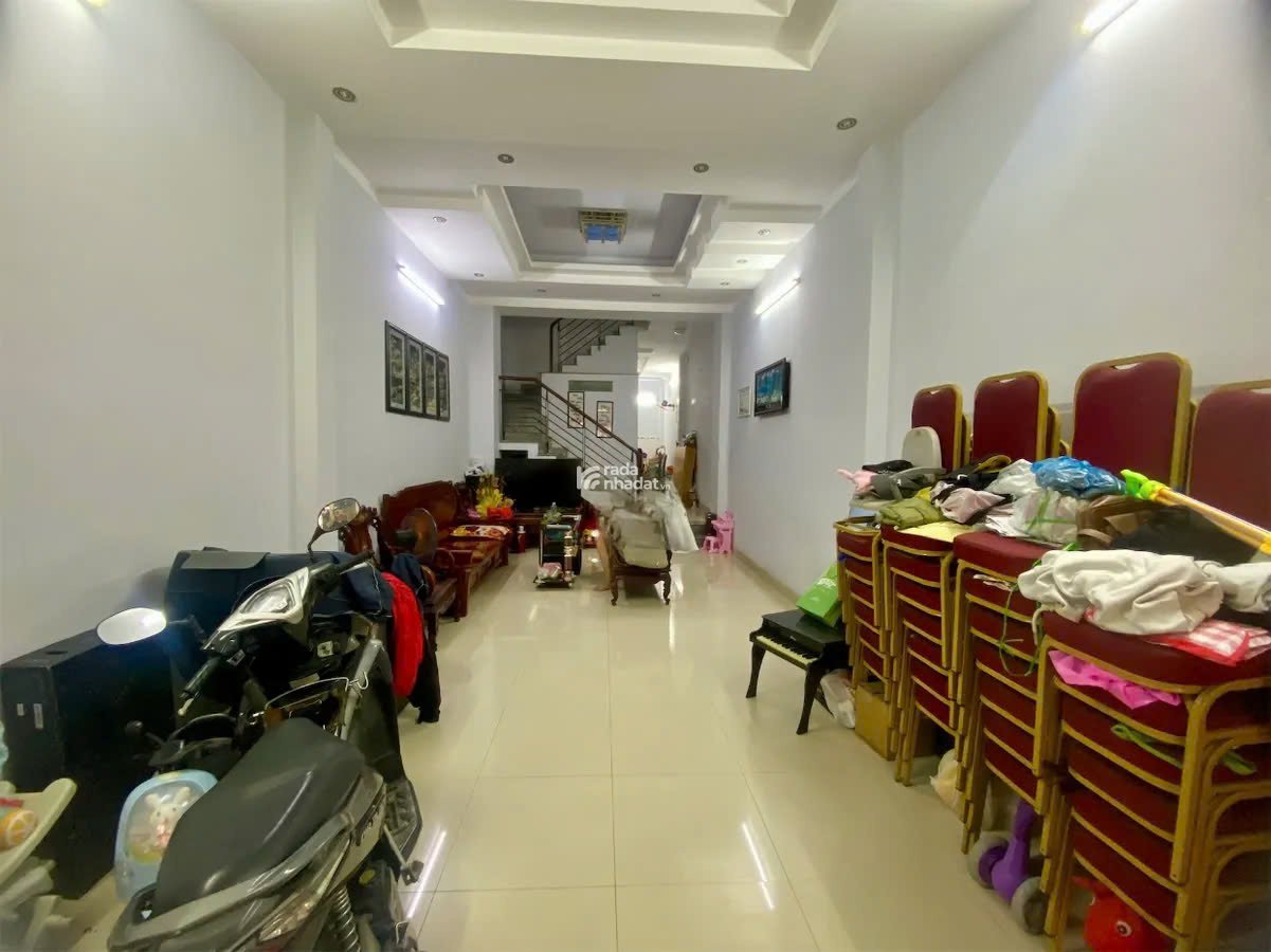 Nhà 3 tầng hẻm 6m Nguyễn Súy, 80m2, xe hơi vào nhà, chỉ 8.6 tỷ, mới đẹp