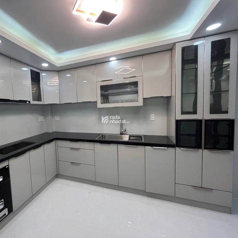 HXT như mặt tiền Lạc Long Quân Q11, 5 Tầng 4PN, nhà mới hoàn công đủ, SHR, DT 39m2 