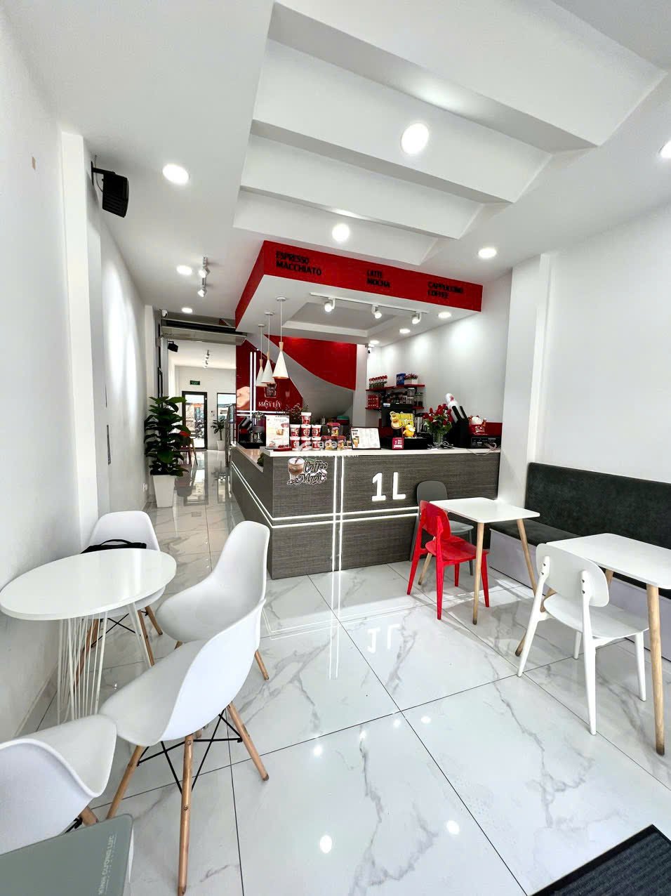 Bán Nhà 2 Mặt Tiền Trần Hưng Đạo Quận 5 - Diện tích: 4 x 16m - Kinh Doanh Sầm Uất - Giá chỉ 30 tỷ 