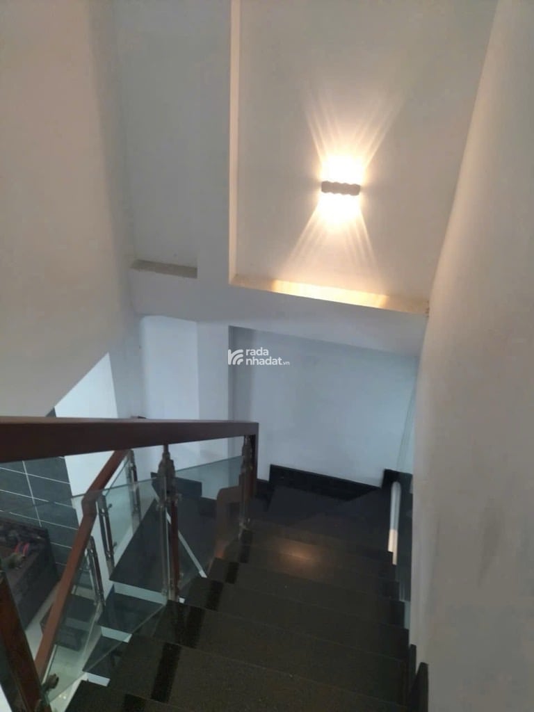 NHÀ 2 MẶT TIỀN THOÁNG MÁT - 50M2 - 2 TẦNG - 2PN KHÉP KÍN - SỔ VUÔNG HOÀN CÔNG ĐỦ - 5 TỶ 700 TL 