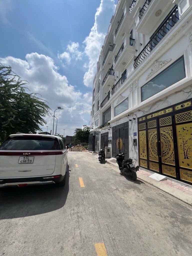 Bán nhà  đường quốc  lộ 1 bình hưng hoà b