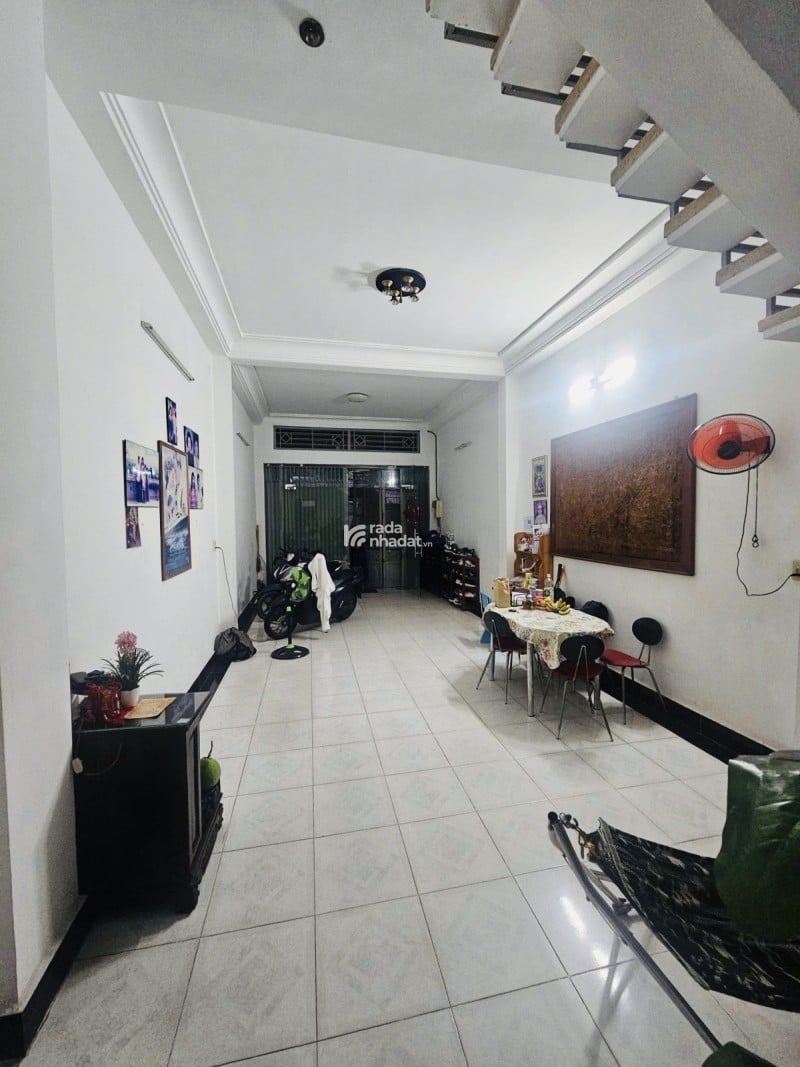 Bán nhà hẻm 8m Thành Thái-ngang 4.2m-6PN-sổ vuông-nhà mới-khu phân lô-giá tốt