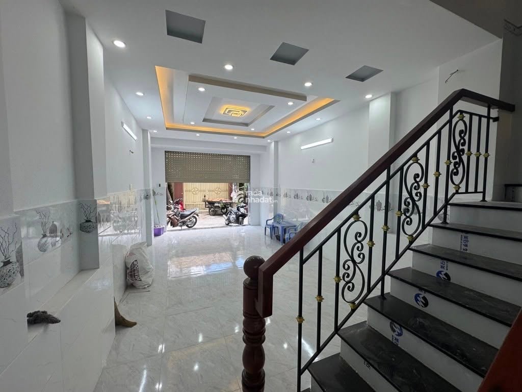 NHỈNH NHẸ 6TỶ CÓ NGAY NHÀ HXH TRẦN THỦ ĐỘ