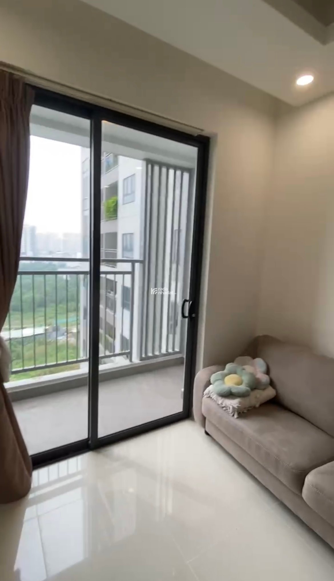 1PN1WC - Giá 8,5 triệu/tháng - Tầng 12 nội thất cơ bản - Q7 Riverside