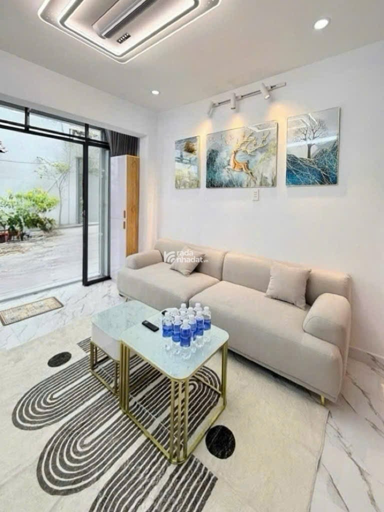 Nhà đẹp hút hồn Cống Lở - QUẬN TÂN BÌNH -4.55 tỷ - 3.2 x 11 m Vuông vức