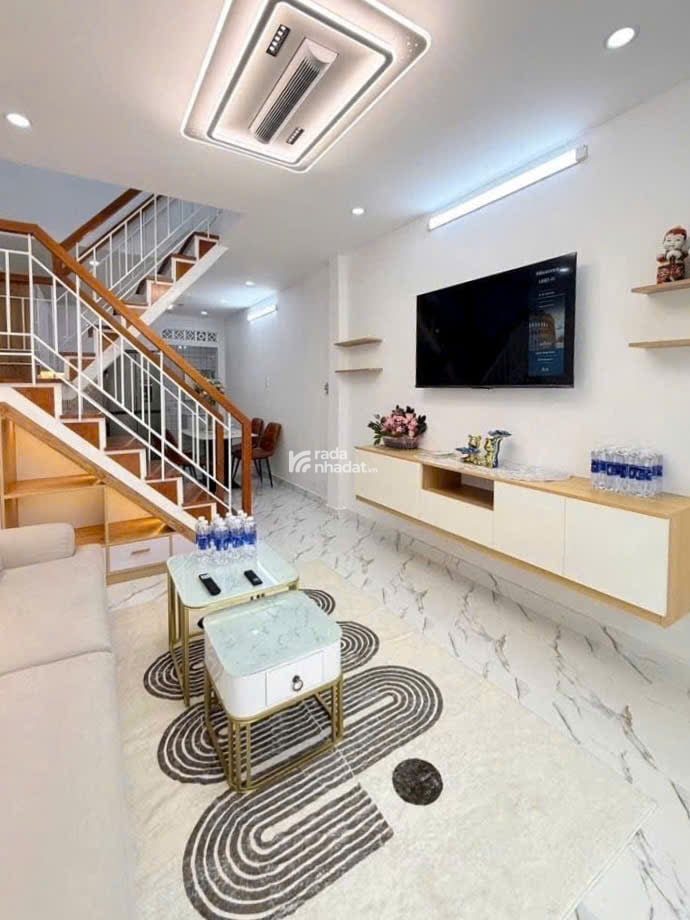 Nhà đẹp hút hồn Cống Lở - QUẬN TÂN BÌNH -4.55 tỷ - 3.2 x 11 m Vuông vức