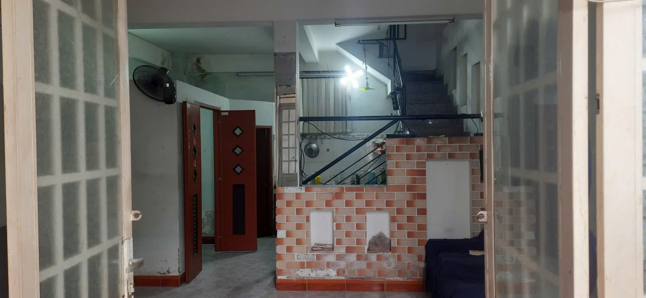 Cho thuê nguyên căn Nhà trong hẽm đường Lã Xuân Oai phường Tăng Nhơn Phú