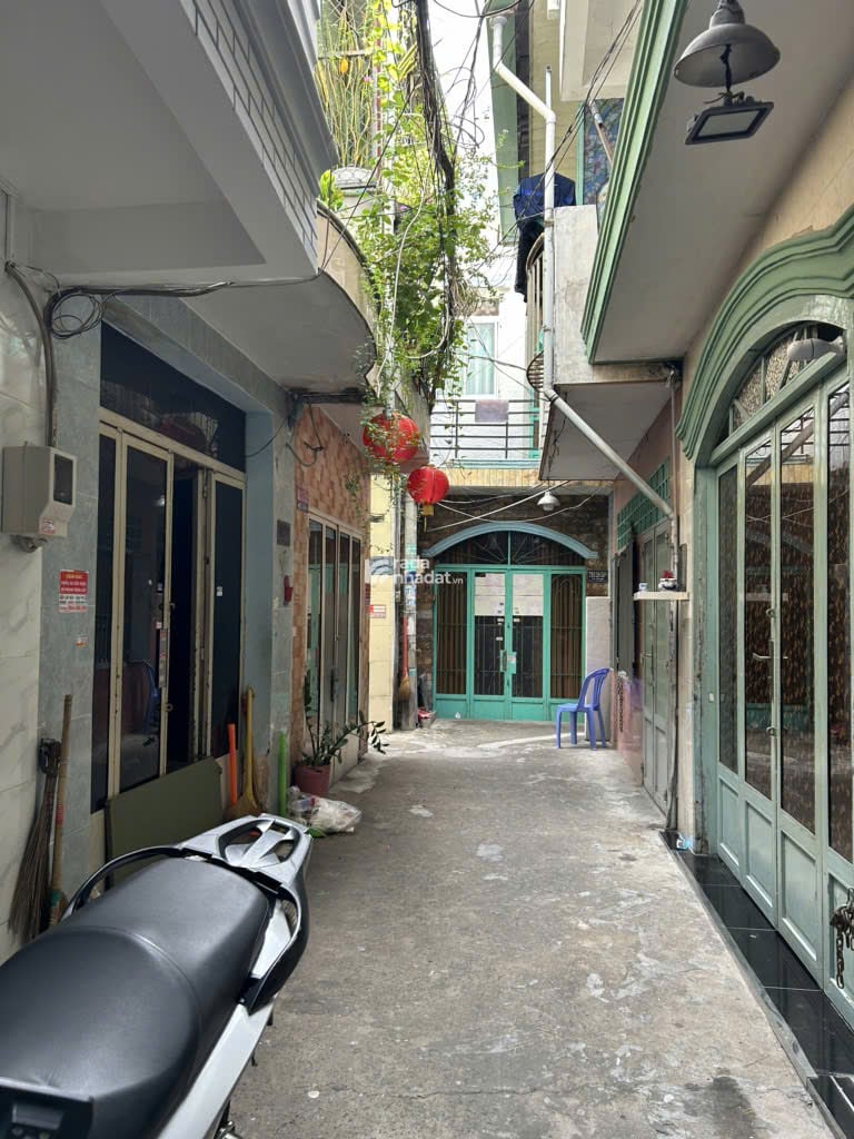 Nhà Khu Kiều Đàm - nhỉnh 2T nhà đẹp hẻm ba gác - 21 MV- cách Lotte 1P- vị trí hiếm nhà bán