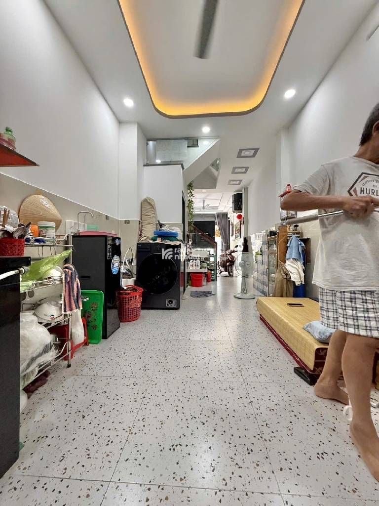 NHÀ MỚI 4 TẦNG - 40M2 - 4PN - VUÔNG VỨC - NGUYỄN HỮU TIẾN - TÂN PHÚ -