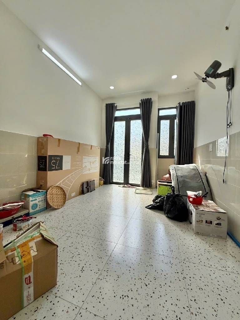 NHÀ MỚI 4 TẦNG - 40M2 - 4PN - VUÔNG VỨC - NGUYỄN HỮU TIẾN - TÂN PHÚ -