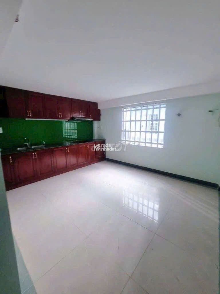 Chỉ 15 tỷ nhà MT Bình Tây Q6 (4,5x15) sát Võ Văn Kiệt
