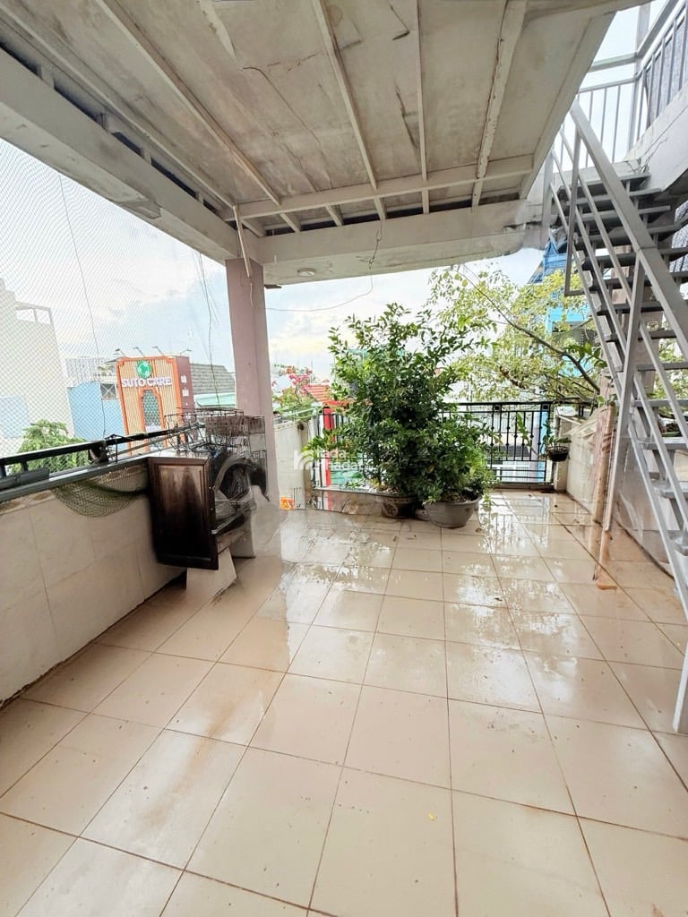 BÁN NHÀ TỈNH LỘ 10 88M2 4 TẦNG 8.X TỶ HẺM XE HƠI THÔNG KẾ AEON MALL TÊN LỬA  