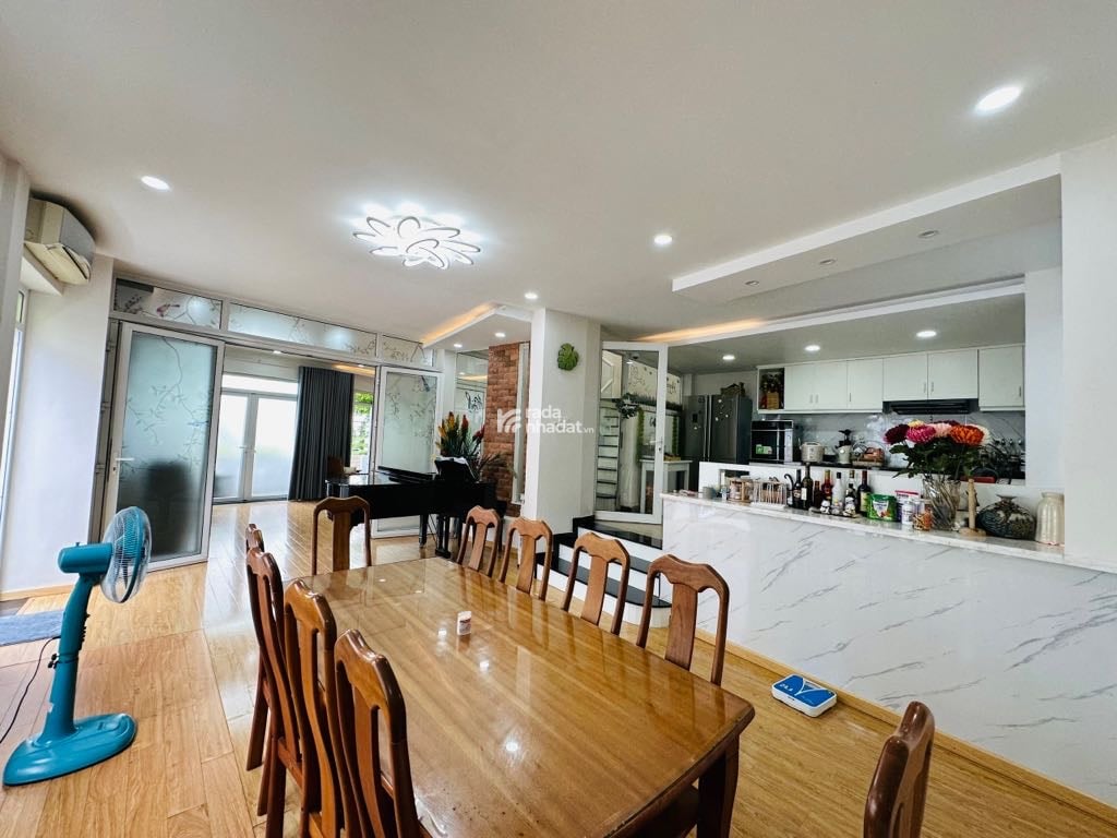 Bán nhà mặt tiền Huỳnh Văn Bánh, 9m3x13x3tầng , Lê Văn Sỹ - Nguyễn Văn Trỗi...