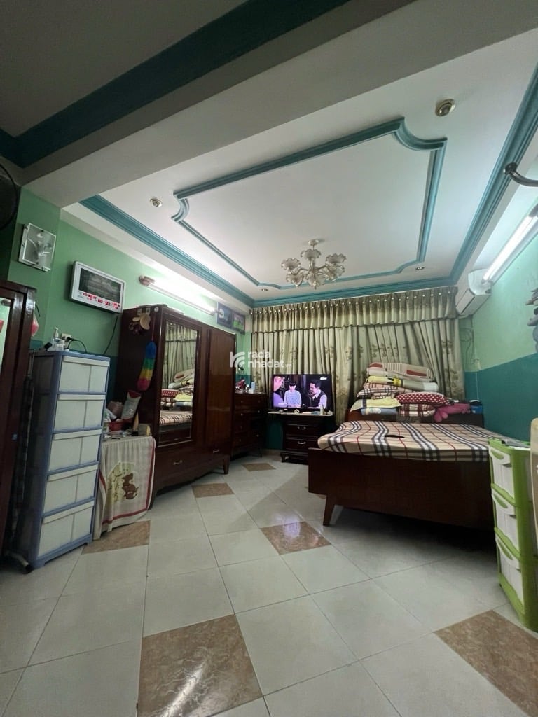 NGAY CẦU CHÀ VÀ- NHÀ MẶT TIỀN KINH DOANH- 5 TẦNG - BÌNH ĐÔNG-Q.8- DT: 70m2- 16 tỷ 5