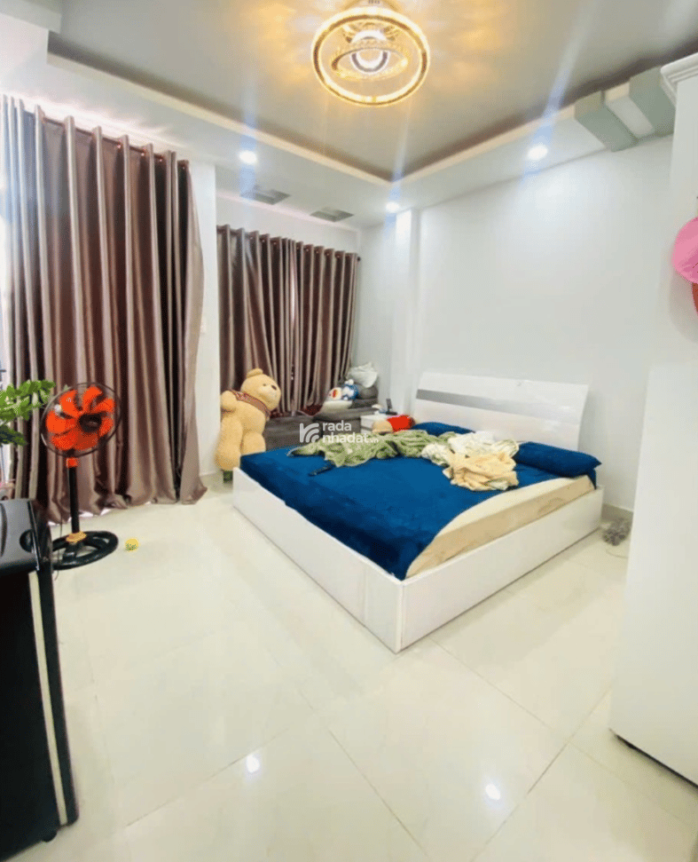 177 nguyễn trọng tuyển p8 phú nhuận Nhà mặt tiền ,lộ giới nhẹ  4m*17m , 15tỷ