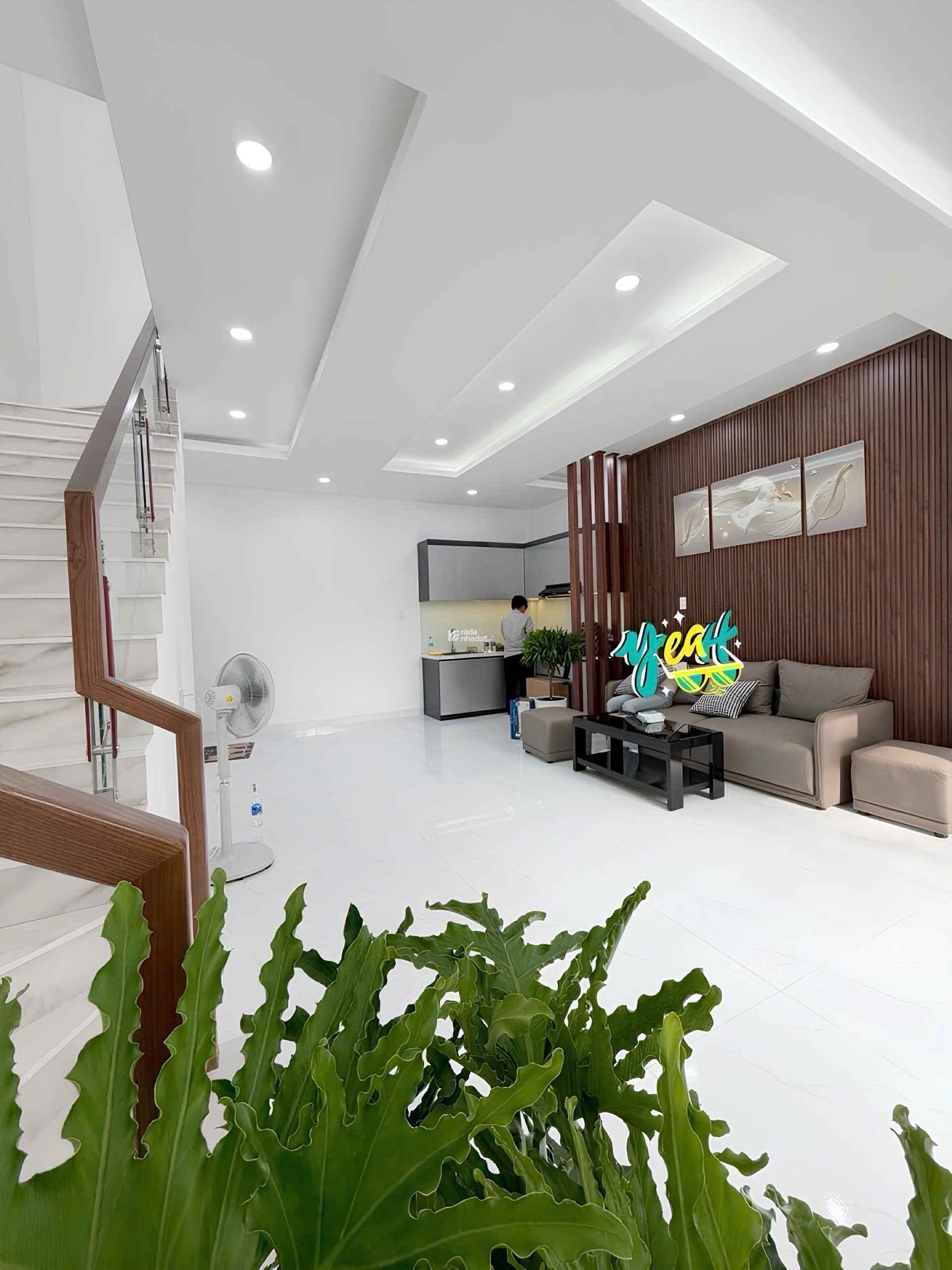 Đường Xe Hơi 8m Thông - Đúc 2 Tầng - Cạnh Lê Trọng Tấn, Chỉ 5,x ty