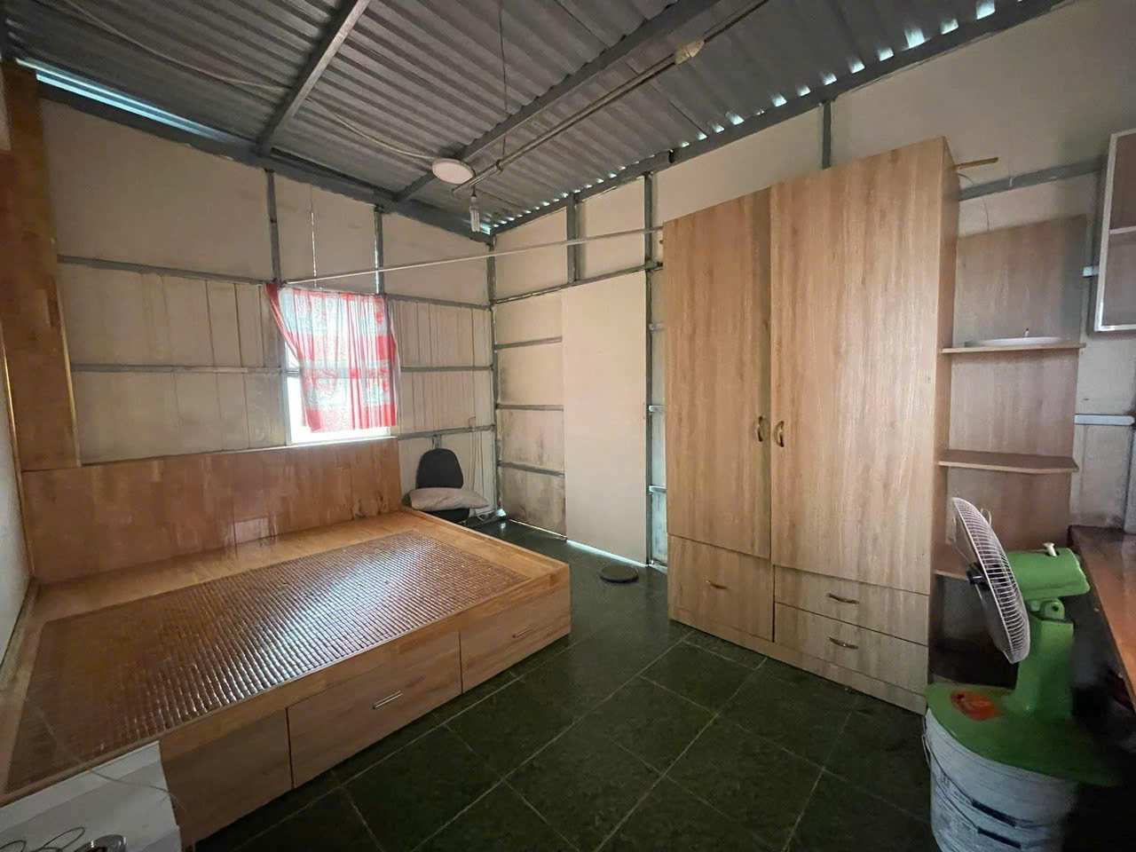 Định cư bán gấp nhà hẻm nhựa 5m Tô Ngọc Vân, Quận 12, diện tích 70m2, SHR giá 2 tỷ 100 TL