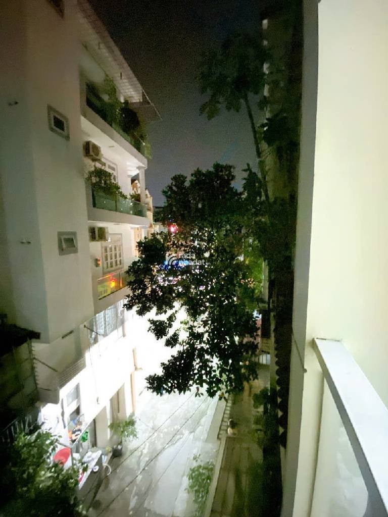 VỊ TRÍ CỰC ĐẸP - VÀI CĂN RA MẶT TIỀN ĐỘC LẬP TÂN PHÚ - 4 TẦNG - NHÀ MỚI Ở NGAY - HOÀN CÔNG