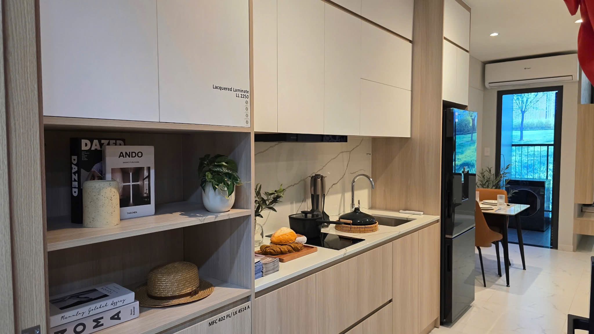 CĂN 1PN TẦNG CAO - VIEW HỒ BƠI MAXIMUS 700m2 GIÁ 1,4...TY