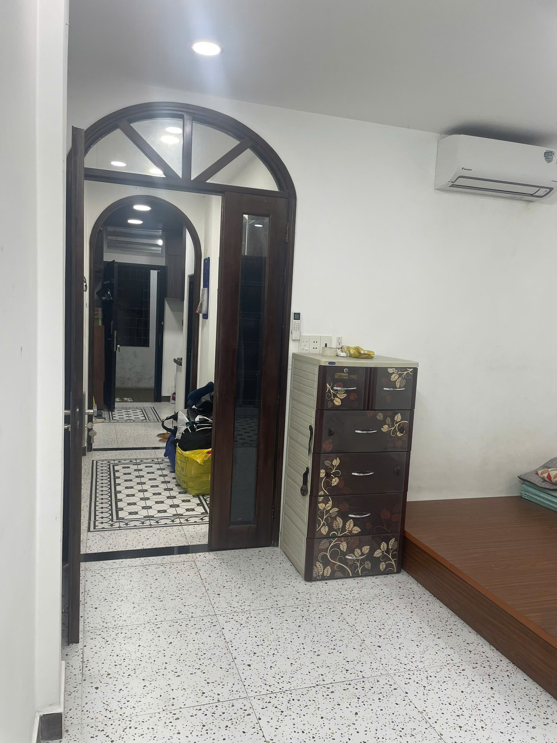 Chung cư Bàu Cát 1 - Lầu 2 thang bộ, 2PN giá 2.53 tỷ