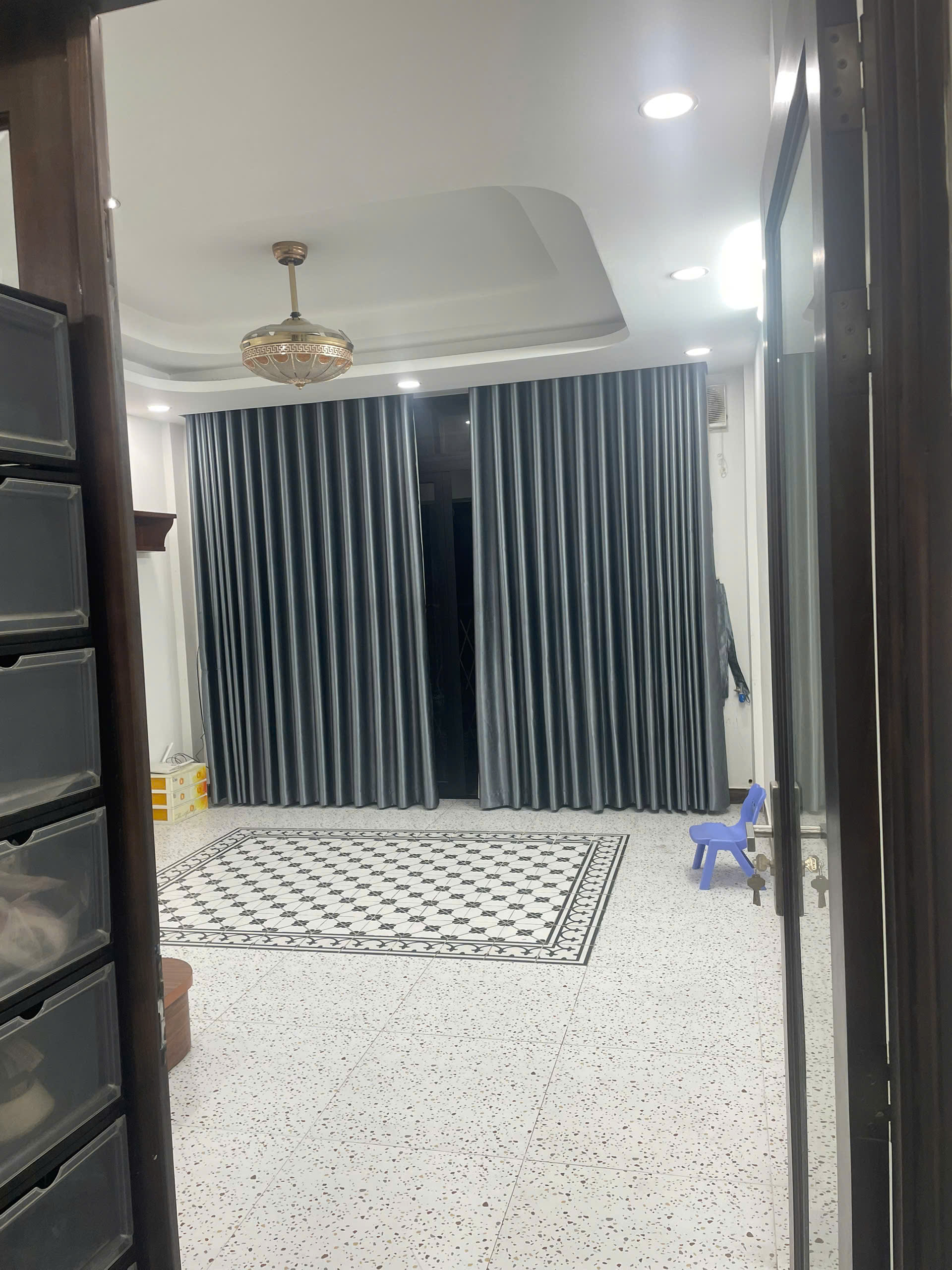 Chung cư Bàu Cát 1 - Lầu 2 thang bộ, 2PN giá 2.53 tỷ