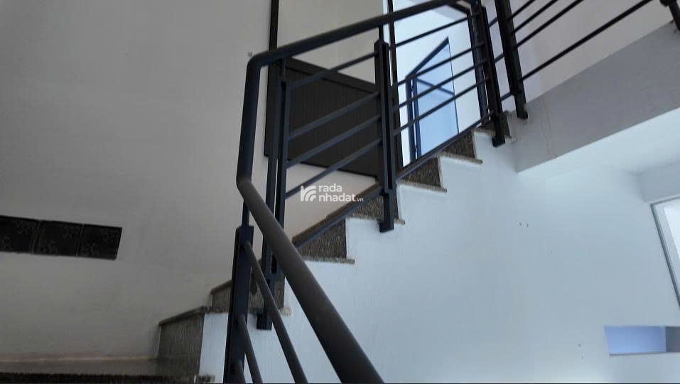 BÁN NHÀ VỊ TRÍ SIÊU ĐẸP MT HOÀNG SA, Q.3_DT: 6,7x13,5m_6 TẦNG_GIÁ 32,7 TỶ