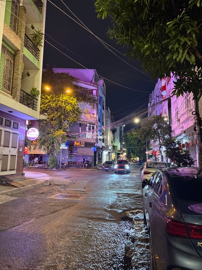 80M2 - MẶT TIỀN ĐƯỜNG HOA - KHU VIP PHAN XÍCH LONG - 4 TẦNG - DÒNG TIỀN 56 TRIỆU