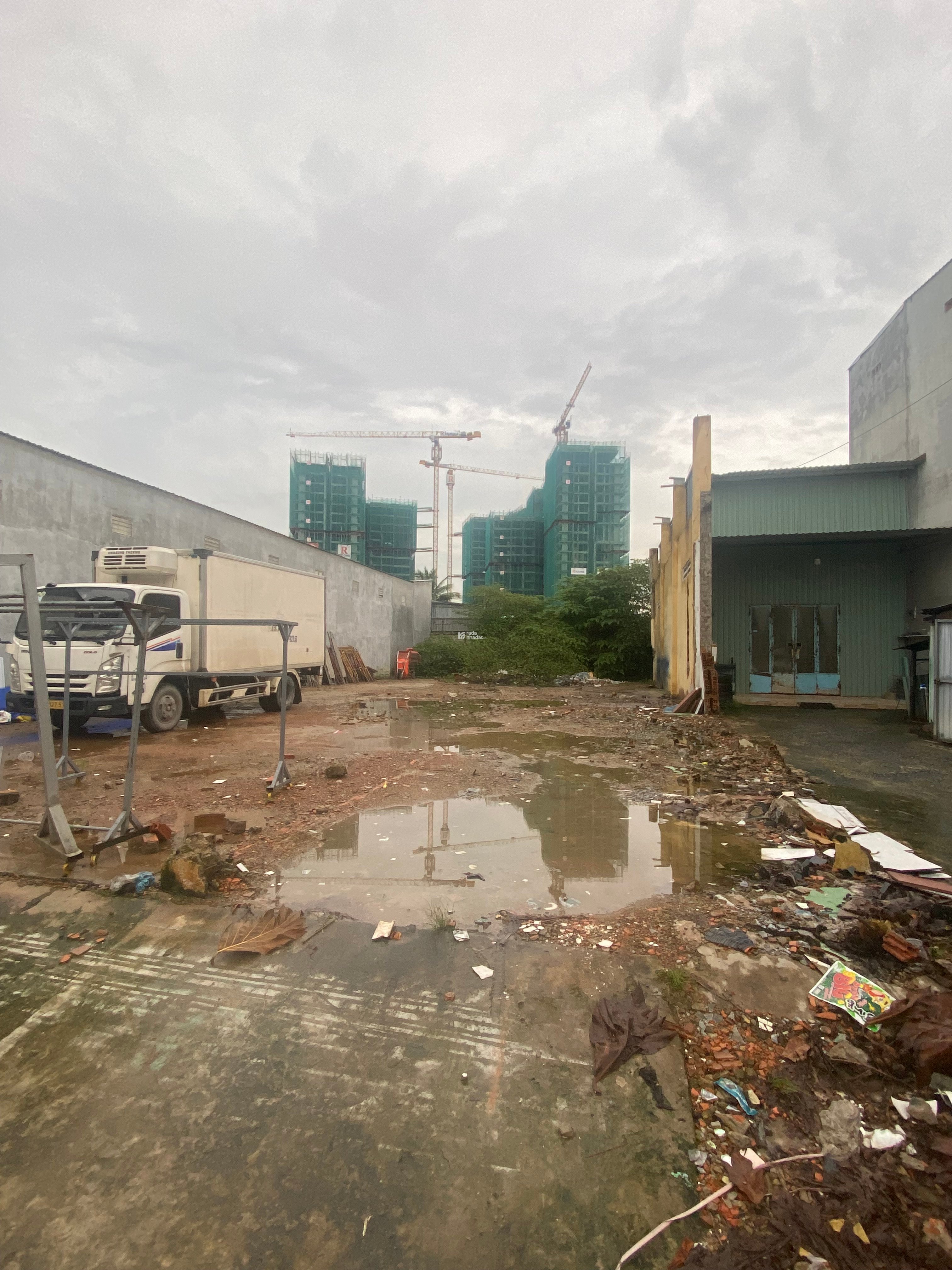 Bán dãy trọ mặt tiền hẻm Lò Lu,quận 9,tpHCM 134m2 ngang 6m đường thông xe tải