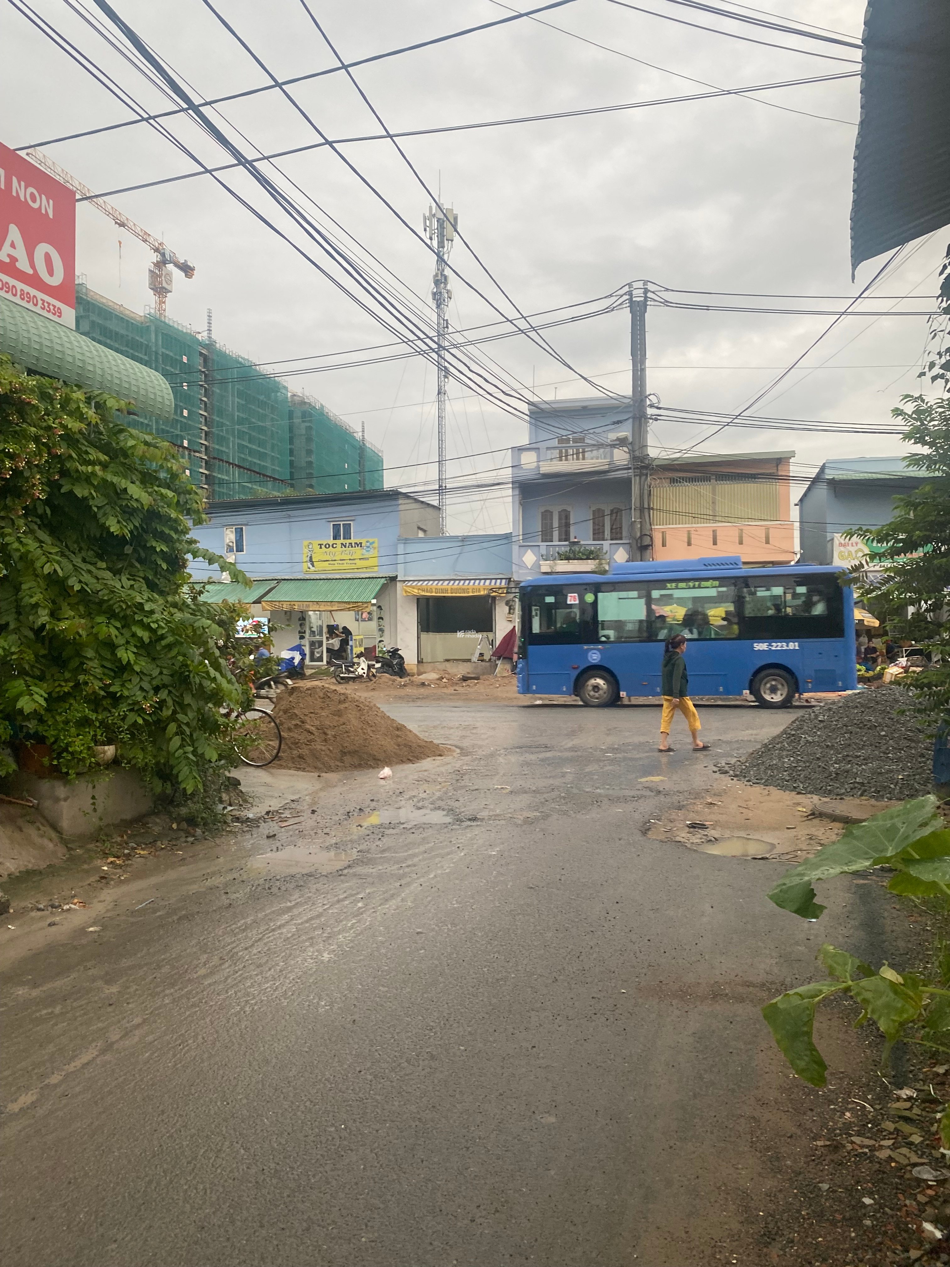 Bán dãy trọ mặt tiền hẻm Lò Lu,quận 9,tpHCM 134m2 ngang 6m đường thông xe tải