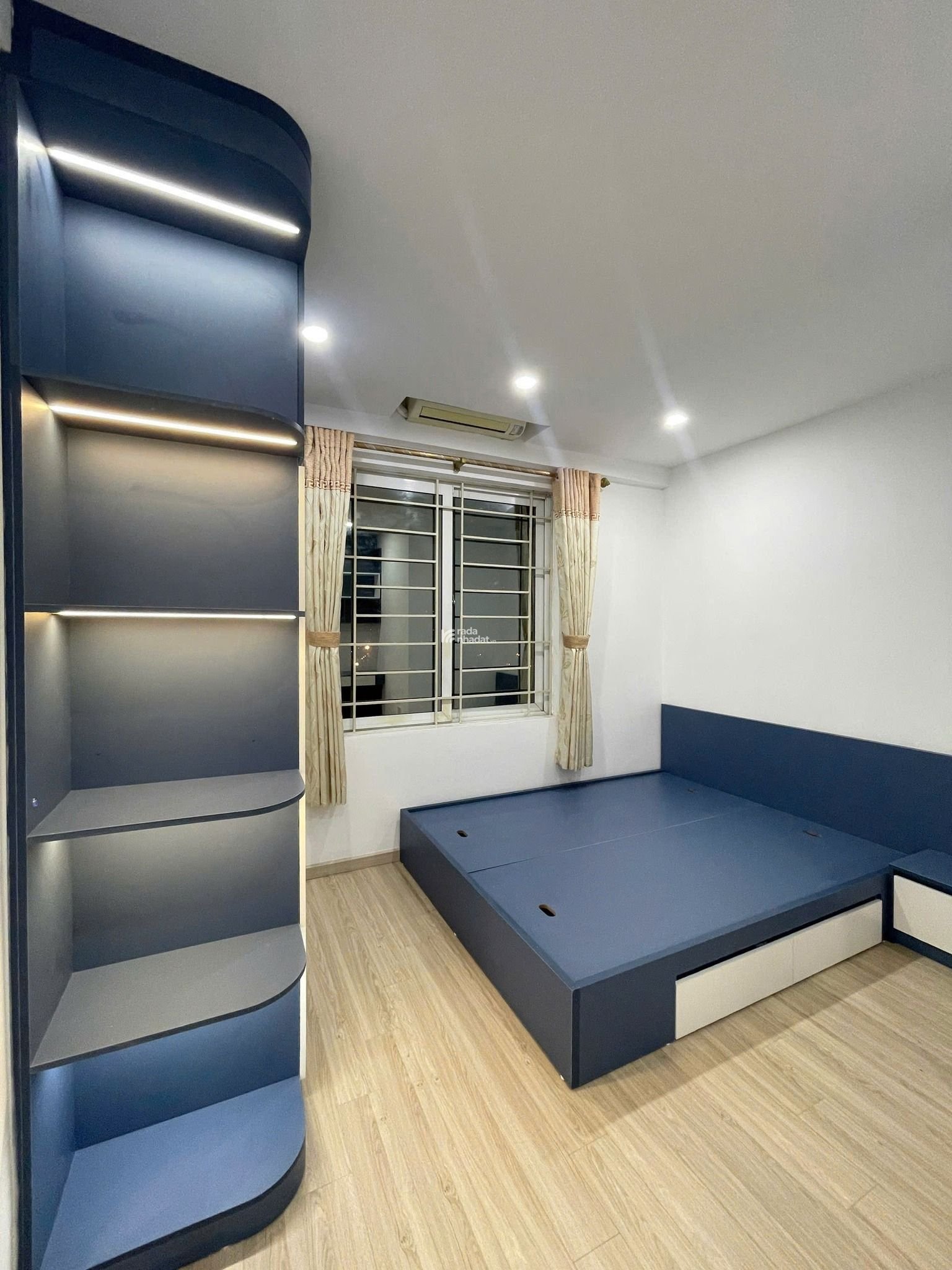 Căn hộ rộng rãi 100.5m2 sửa được 3 ngủ cho căn An Lạc Nam La Khê giá 4.7 Tỷ