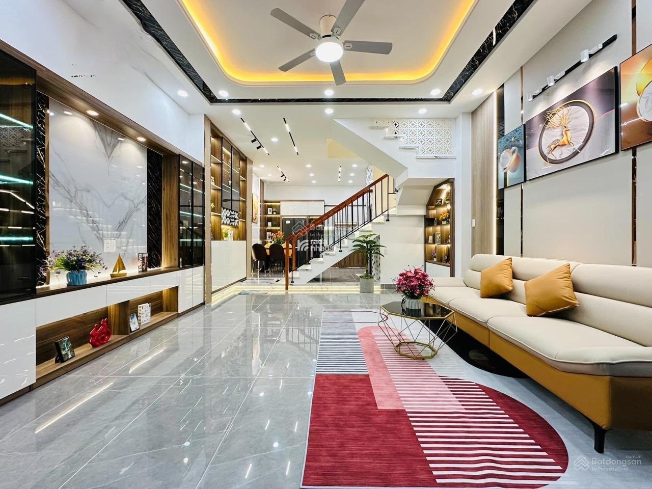 Thu hồi vốn bán gấp nhà Nguyễn Văn Lượng, P17, Gò Vấp đang cho thuê 12tr/tháng, SHR