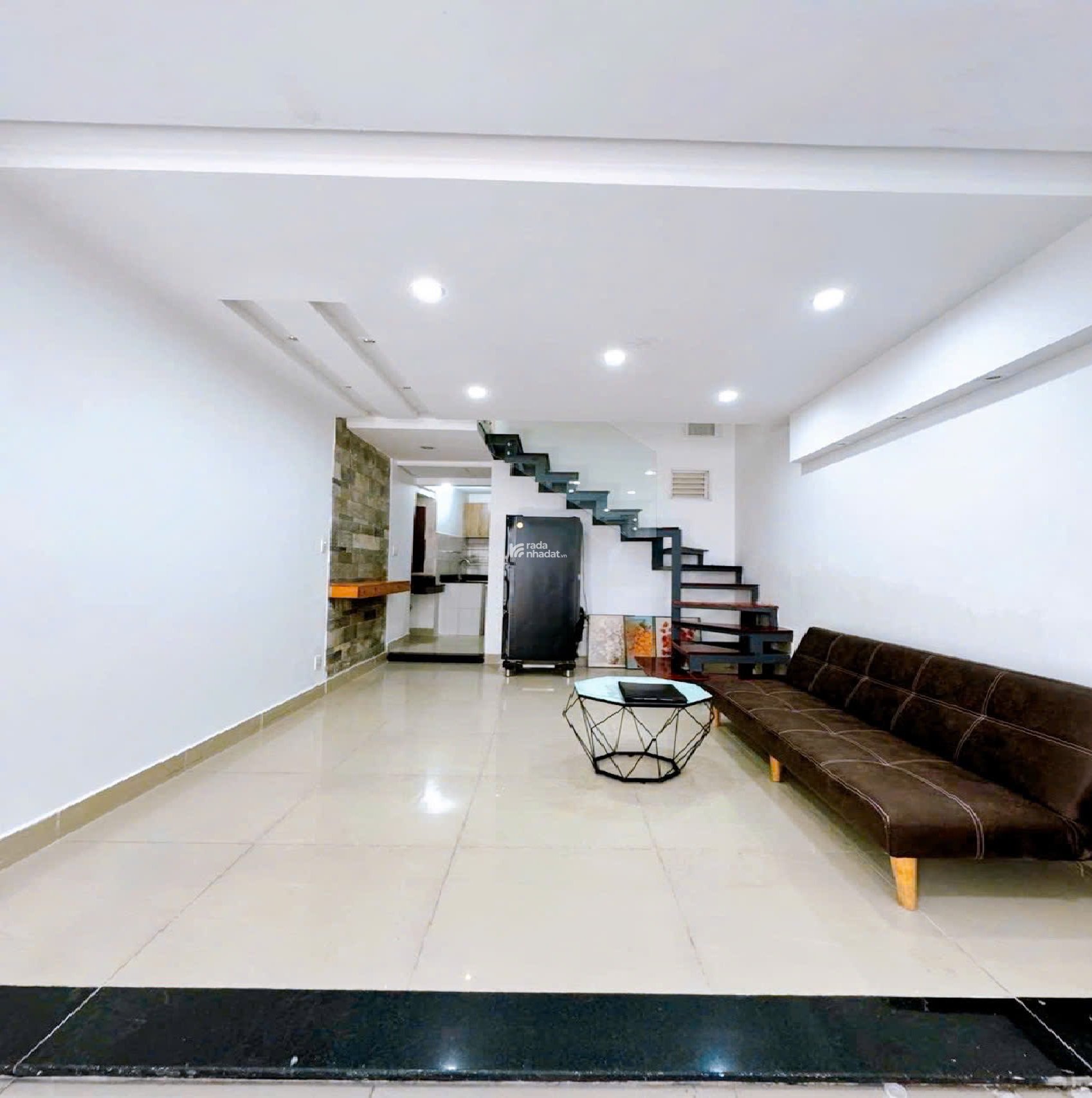 Bán nhà hẻm Bành Văn Trân, QUẬN TÂN BÌNH, gần Cách Mạng Tháng Tám, DT 56 m2, Giá 4.2 tỷ