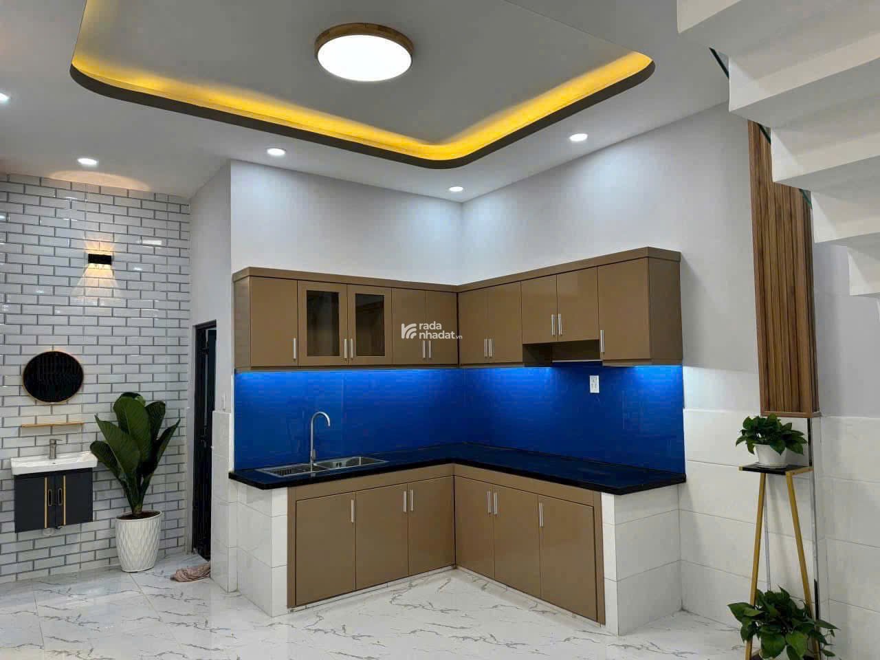 BÁN NHÀ ĐƯỜNG NGÔ THỊ THU MINH TÂN BÌNH, 3 TỶ 360TR, 53.6M2, SHR, HẺM OTO.