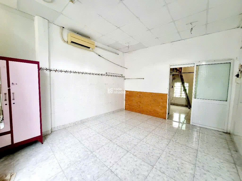 [Gò Vấp] Phan Văn Trị HẺM NHỰA XE HƠI, VÀI BƯỚC RA MẶT TIỀN GIÁ CHỈ 3.x Tỏi