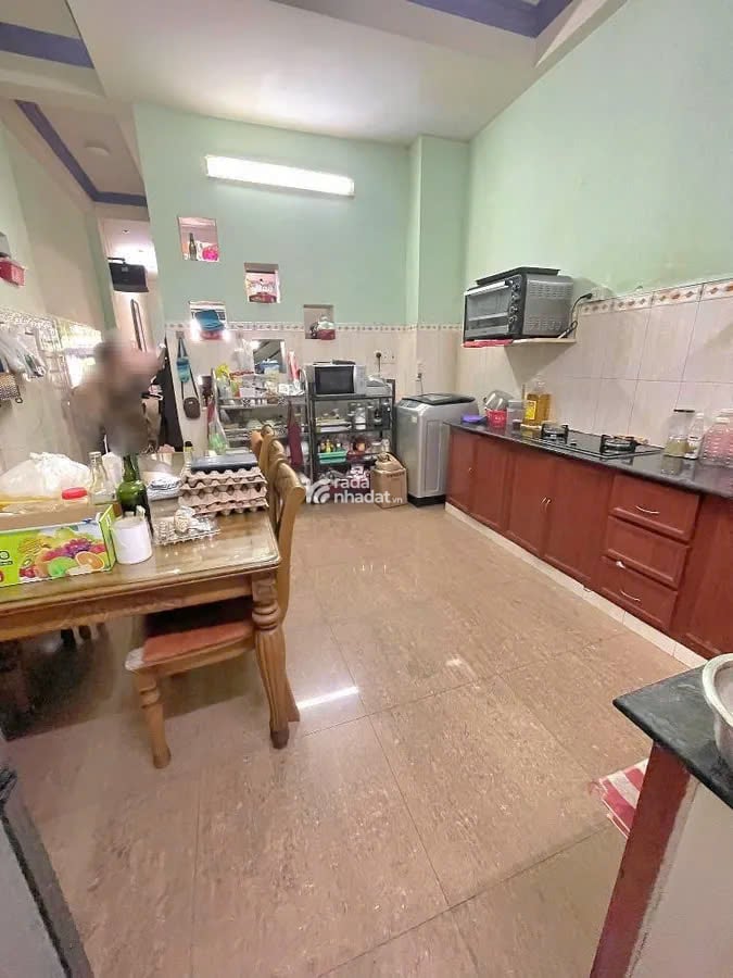 Nhà Trịnh Đình Trọng, đường 12m, 62m2, 3 tầng, 4PN, 10.5 tỷ TL