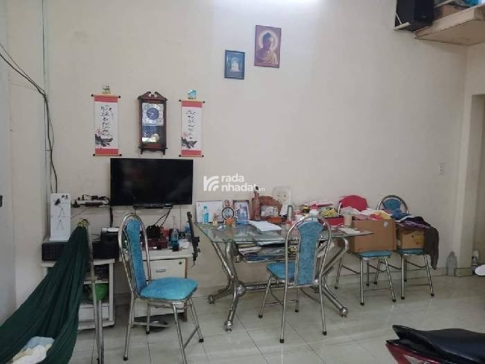 Nhà 1 trệt 1 lửng, DT thực tế 140m2 (ngang 7m, dài 23m) – diện tích sổ 105m2, vuông vức, cực đẹp. •