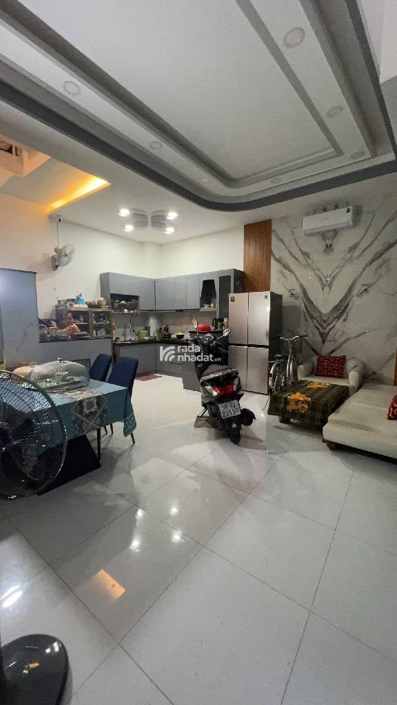 SÁT HẺM XE HƠI NHIÊU TỨ, PHÚ NHUẬN, 30M2 MỚI CÓ KC Ở NGAY. GIẢM 350TR CHỈ 7.3T