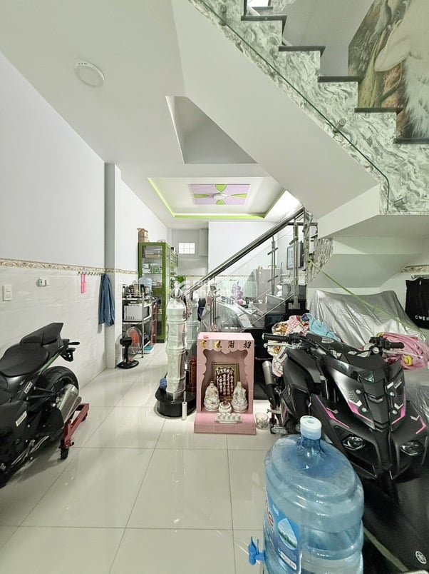 MẶT TIỀN ĐƯỜNG 995 -HỒNG BÀNG, PHƯỜNG 12, QUẬN 6 DT: 61M2- 8 TỶ 7