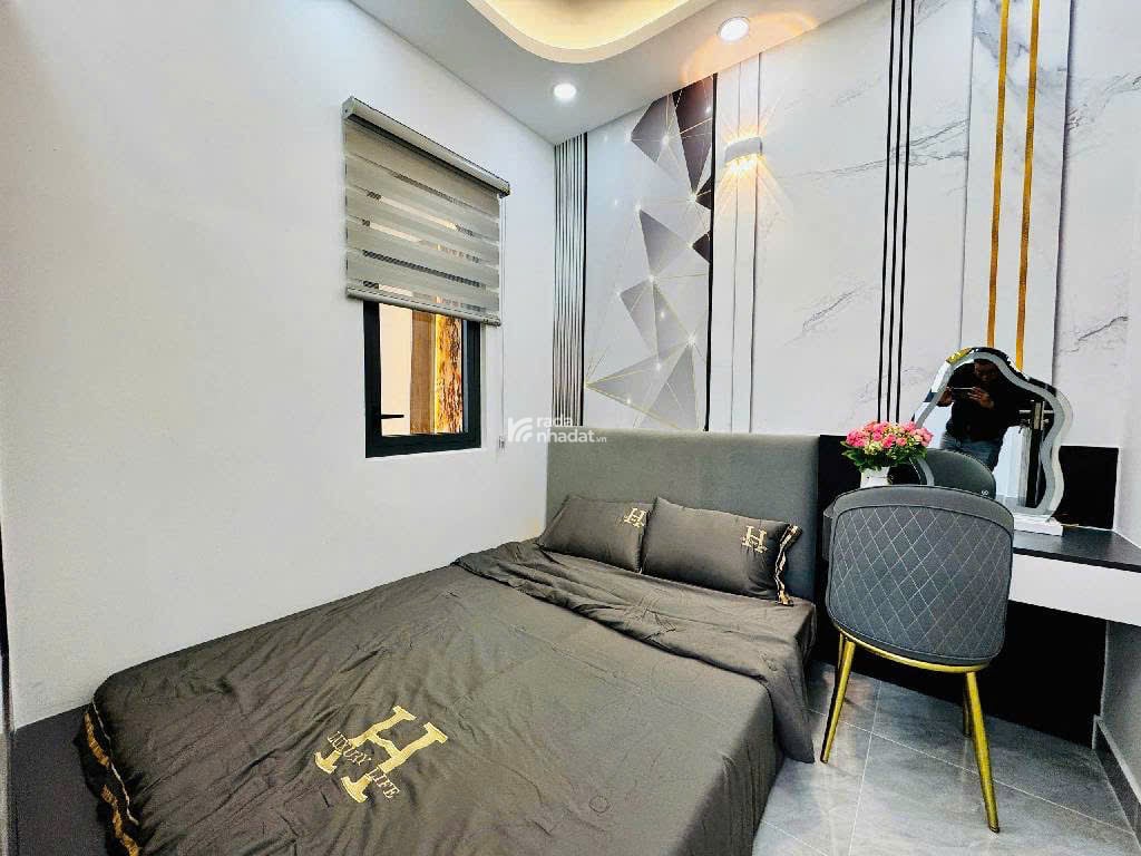 Cần Bán Nhà Phố 2 Tầng Xe hơi Đậu Trước Cửa Nhà 2 Mặt Thoáng Thống Nhất P16 Q Gò Vấp