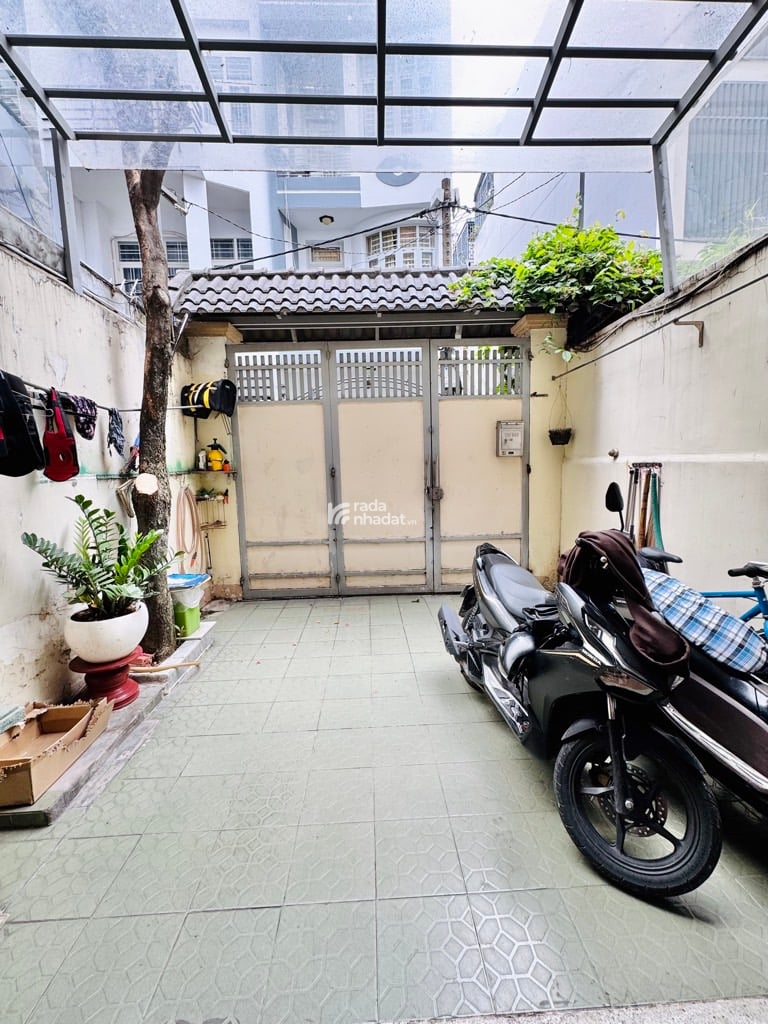 HẺM XE HƠI 5M HỒ VĂN HUÊ, PHÚ NHUẬN, 4 TẦNG CÓ KC Ở NGAY. GIẢM 350TR CHỈ CÒN 14.99T TL 