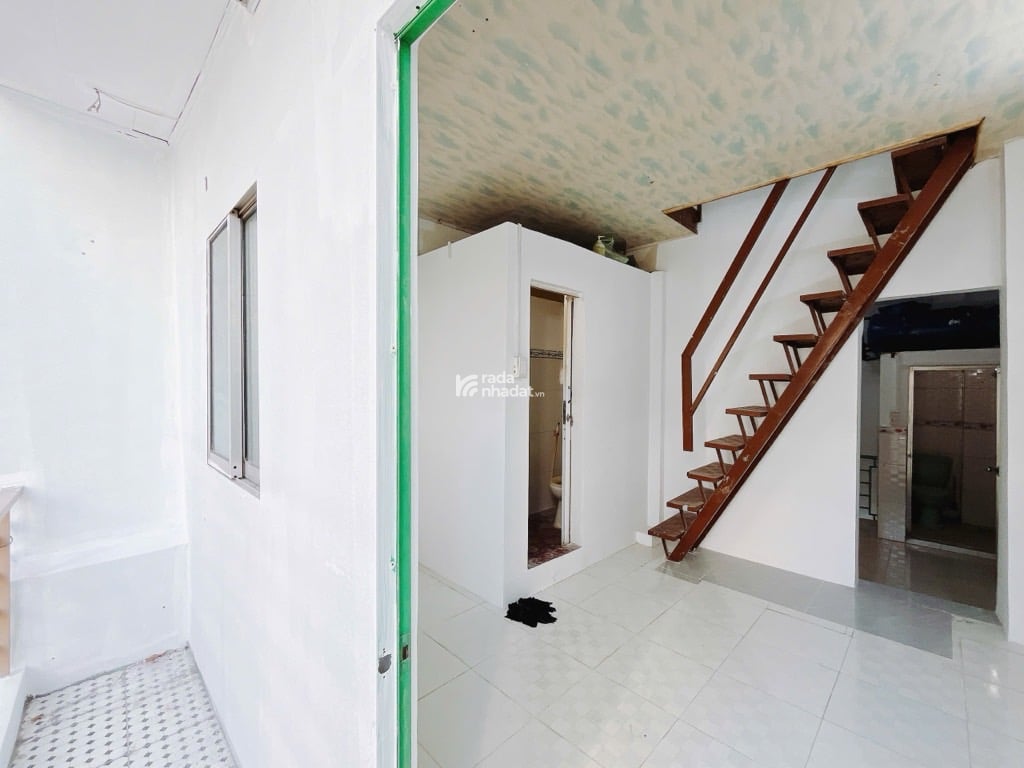 NHÀ HẺM XE HƠI PHỐ ẨM THỰC HỒ THỊ KỶ - 30M RA MẶT TIỀN - 3 TẦNG - KINH DOANH NGON HƠN MẶT TIỀN