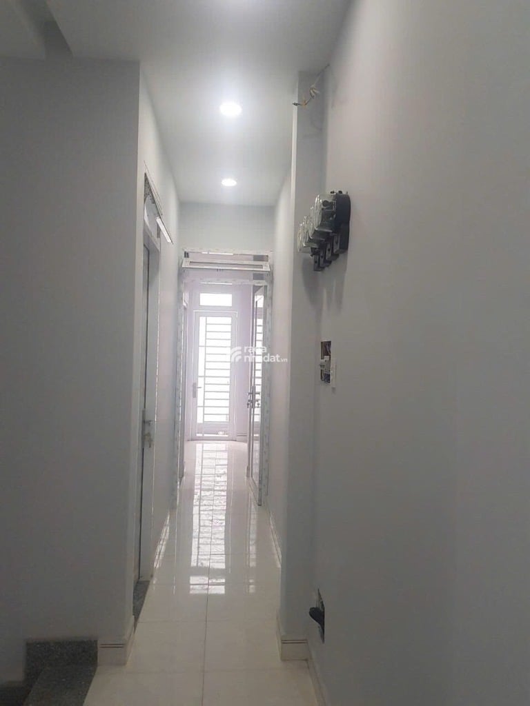 NHÀ 4 TẦNG MỚI XÂY 11 PHÒNG NGỦ NGAY CẦU NGUYỄN TRI PHƯƠNG.