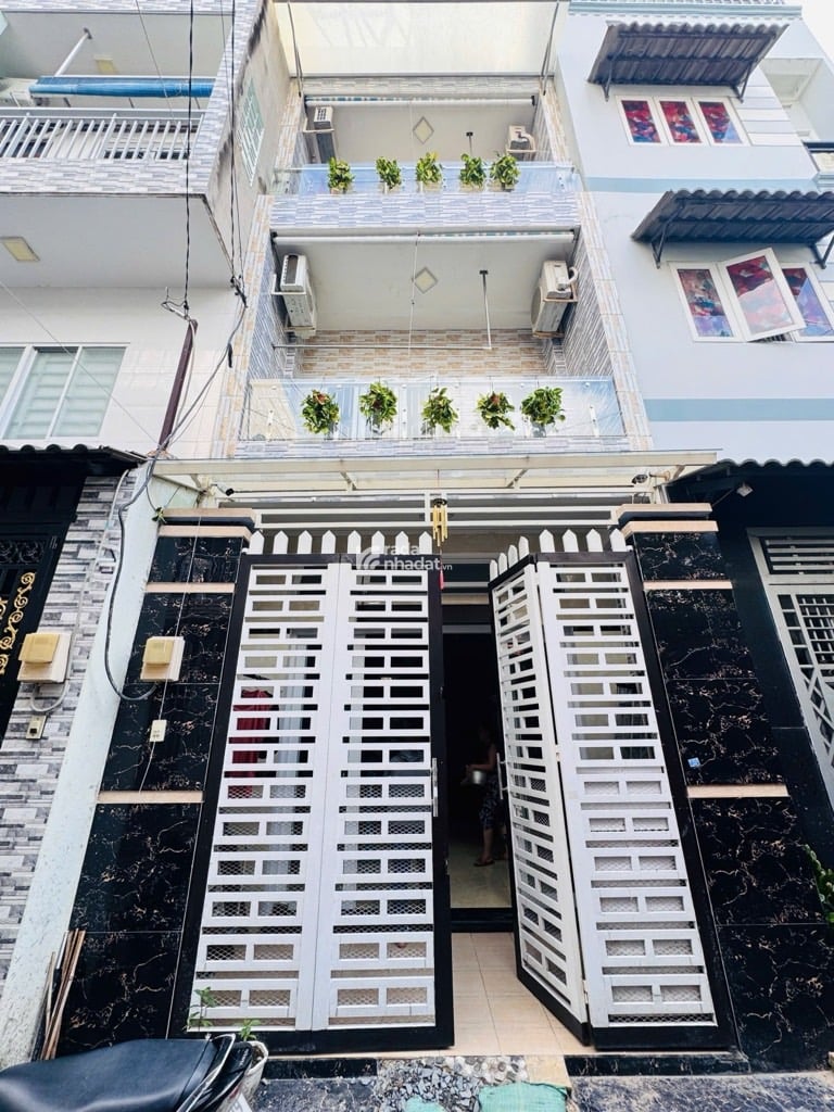 NHÀ HẺM XE HƠI - 44M2 - 3 TẦNG - 4PN - HẺM 6M GẦN CÔNG VIÊN HOÀNG VĂN THỤ - 6.9 TỶ TL 