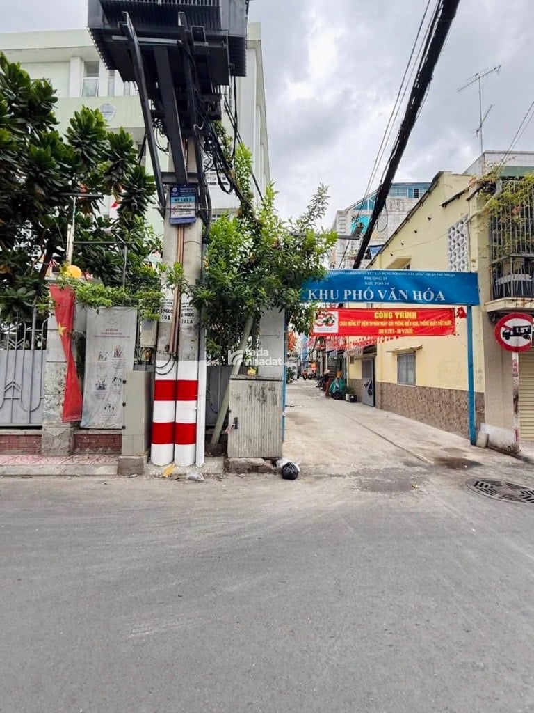 GIÁ GIẢM SIÊU SÂU, HXH NGUYỄN ĐÌNH CHÍNH, PHÚ NHUẬN, 26M2 TIỆN CẢI TẠO. GIẢM 6T CHỈ CÒN 5.4T TL