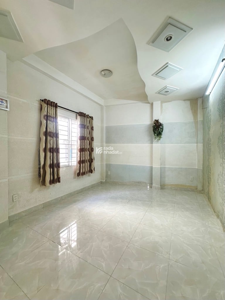 GIÁ GIẢM SIÊU SÂU, HXH NGUYỄN ĐÌNH CHÍNH, PHÚ NHUẬN, 26M2 TIỆN CẢI TẠO. GIẢM 6T CHỈ CÒN 5.4T TL