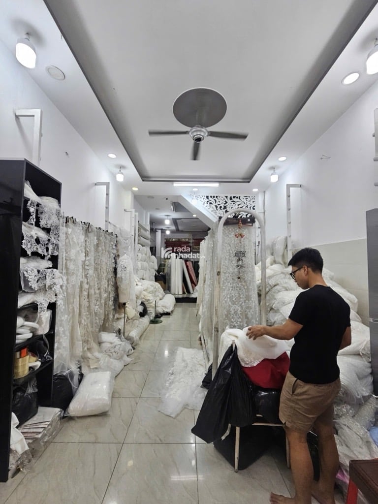 MẶT TIỀN KD ĐÔNG HỒ, TÂN BÌNH, 100M2 CÓ KC Ở NGAY. GIẢM 350TR CHỈ CÒN 17.8T TL 