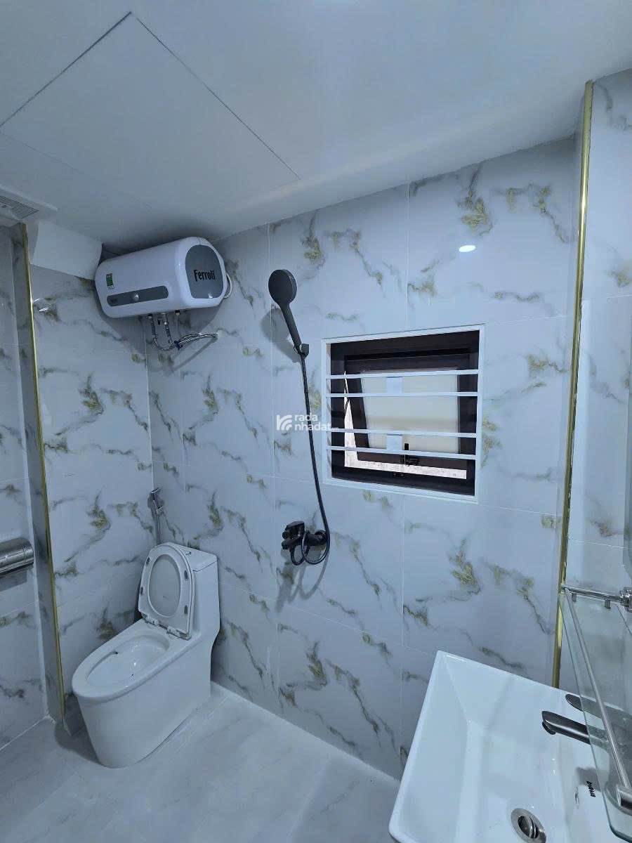 Bán nhà phố Thái Hà DT 38m 6T thang máy, ô tô đỗ cửa full nội thất giá chỉ hơn 10 tỷ